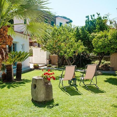 Bilocale con open-space super centrale con WI-FI Forio di Ischia Extérieur photo
